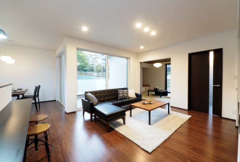 テラスを感じる回廊型のsumai