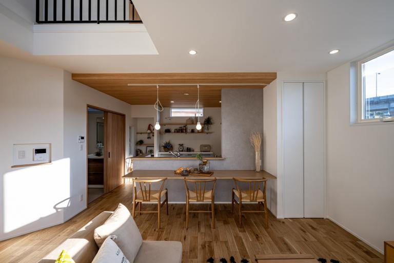 ミニマムテイストな、ZEH性能のsumai