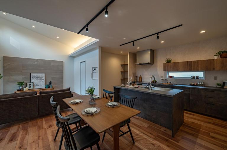 グレーを纏った、ハイグレードなsumai。