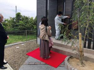 記念のテープカット。