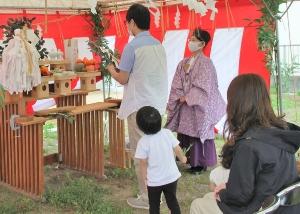 雨の中でも兄妹そろえば。