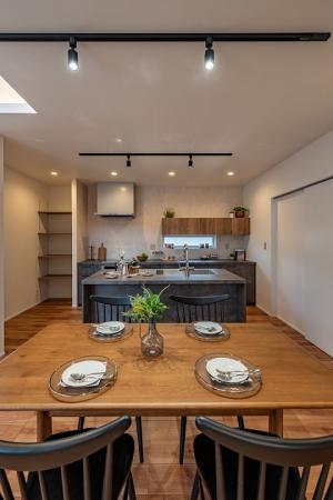 グレーを纏った、ハイグレードなsumai。お礼。